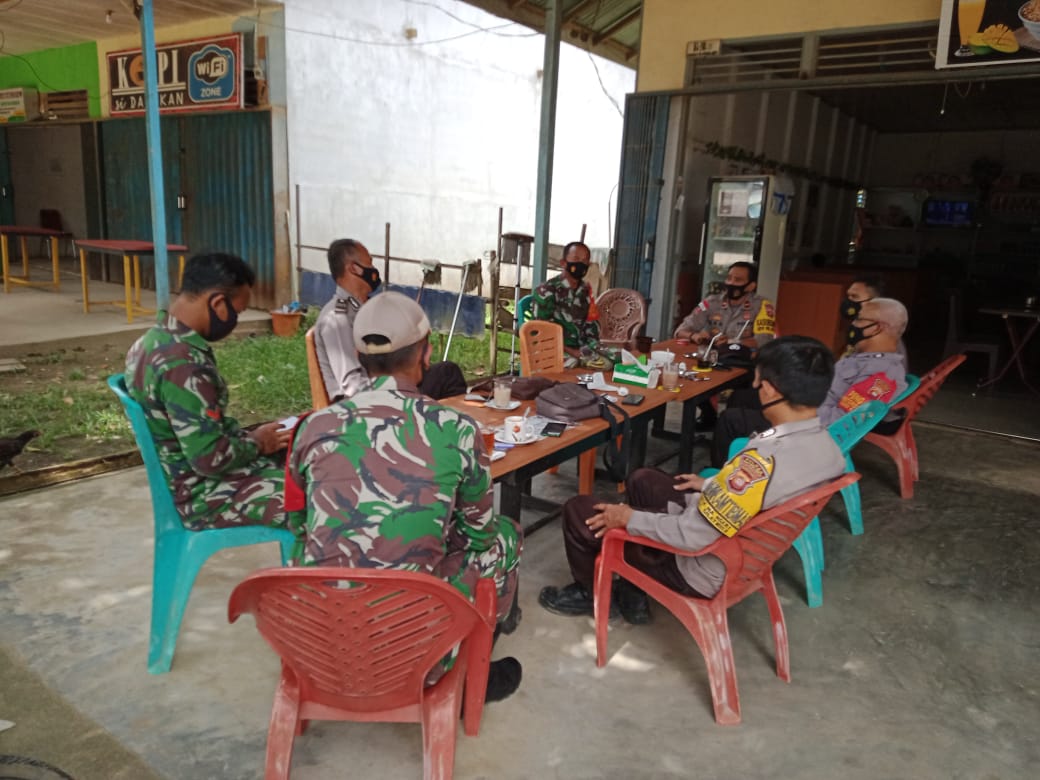 PJ Danramil 1206 – 17/Silat Hulu Ikuti Rapat koordinasi Kamtibmas