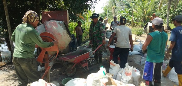 Putaran Mesin Molen Pacu Semangat Satgas TMMD Ke-111 Kodim 1207/Pontianak
