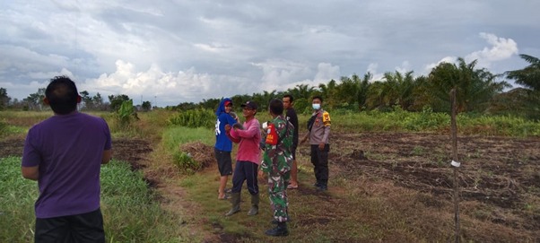 Keluhan Warga Kepada Satgas TMMD Ke-111 Kodim 1207/Pontianak Terhadap Pemain Layangan