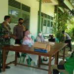 Babinsa Laksanakan Pendampingan dan Pengawasan Swab Guru