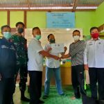 BABINSA KORAMIL 1206-17/EMPANANG LAKSANAKAN PENGAWASAN PENYALURAN BLT-DD DI DESA KUMANG JAYA